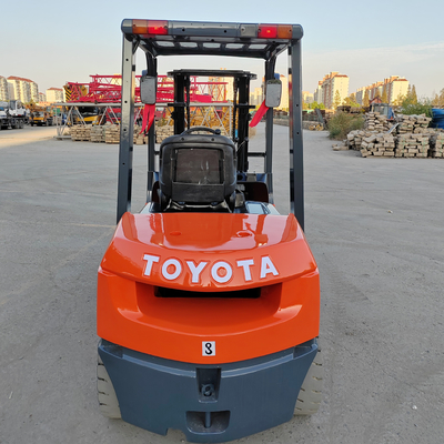 Gabelstapler FD30 3 Tonnen Toyota Gebraucht Gabelstapler Diesel Original Japan Gabel Länge 1,2 M Gewicht 3 kg