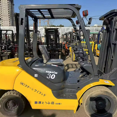 Komatsu FD25 FD30 Diesel Gabelstapler mit 1,2 M Gabellänge und Seitenschalter zu erschwinglichen Preisen