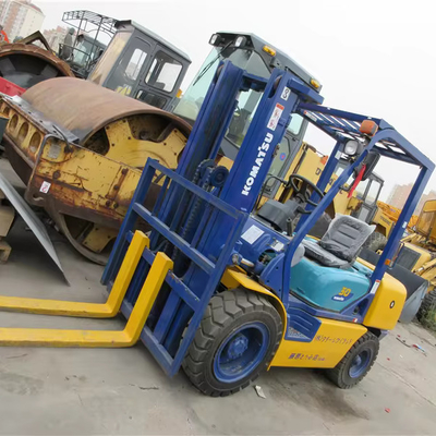 3 Tonnen KOMATSU FD30 FD25 FD50 Gabelstapler 1,5 Tonnen 2,5 Tonnen 3 Tonnen 5 Tonnen japanischer Hersteller
