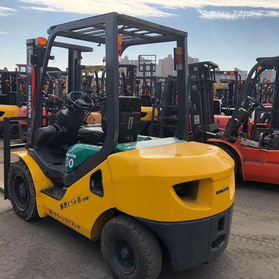 30 Komatsu FD30 3 Tonnen gebrauchtes Gabelstapler mit 3 Stufen Duplexmasten