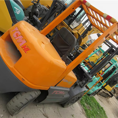 3 Tonnen schwerer TCM FD30 Diesel-Forklift in der Fabrik in Japan
