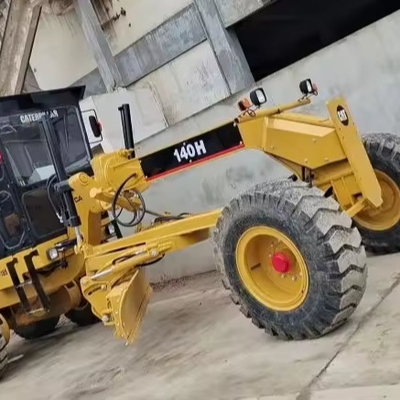 Gebrauchtes Klassifikator CAT 140H 17000 KG in gutem Zustand aus Japan Original Traktor