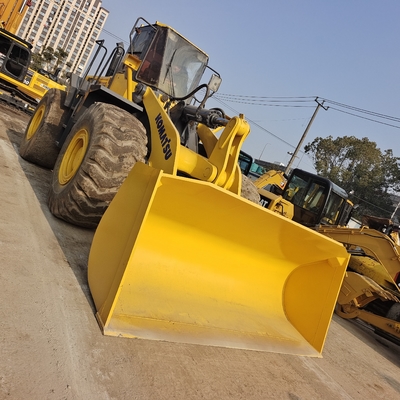 Gebrauchtes Japan Komatsu WA470-3 Radlader mit 194 kW und 21640-21650 kg Maschinengewicht