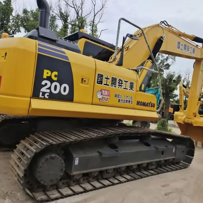 Komatsu PC200-8 Hydraulischer Crawler Bagger in ausgezeichnetem Zustand mit 800 Stunden