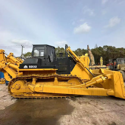 Gebrauchte SHANTUI SD32 Crawler Bulldozer mit ORIGINAL Hydraulikpumpe in Shanghai