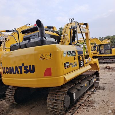 Gebrauchtes Komatsu PC130-7 Bagger mit 0,53CBM Eimer Kapazität und 66KW Leistung
