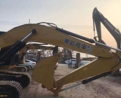 Gebraucht CAT330D2 Trackschuhe Bagger 30T für den Bau auf dem chinesischen Markt