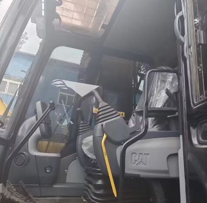 Original CAT 320D Bagger in gutem Zustand mit Originalmotor und Hydraulikventil