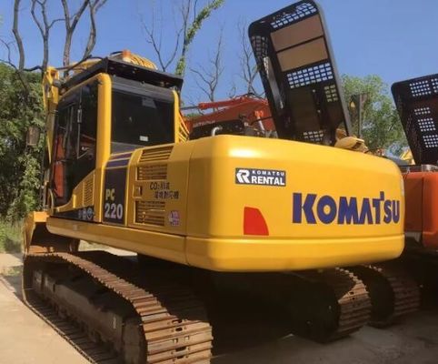 Komatsu PC220-8 Bagger mit 1,2 cbm Eimerkapazität und 22000 KG Maschinengewicht