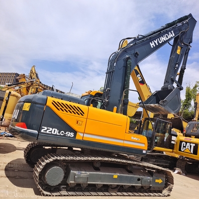 Hyundai 220LC mittelgroßer Gebrauchtbagger mit hoher Betriebseffizienz in Korea