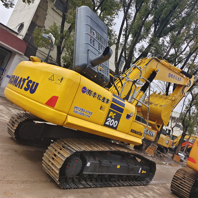 Gebrauchte Komatsu PC200-8 Bagger aus Japan in gutem Zustand mit 800 Arbeitsstunden